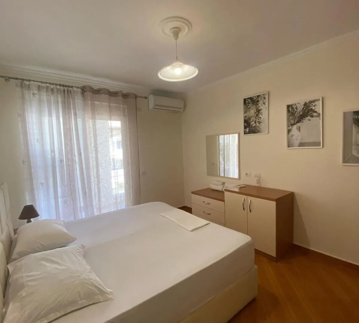 Lovely Apartment Just 30M From The Beach Saranda
